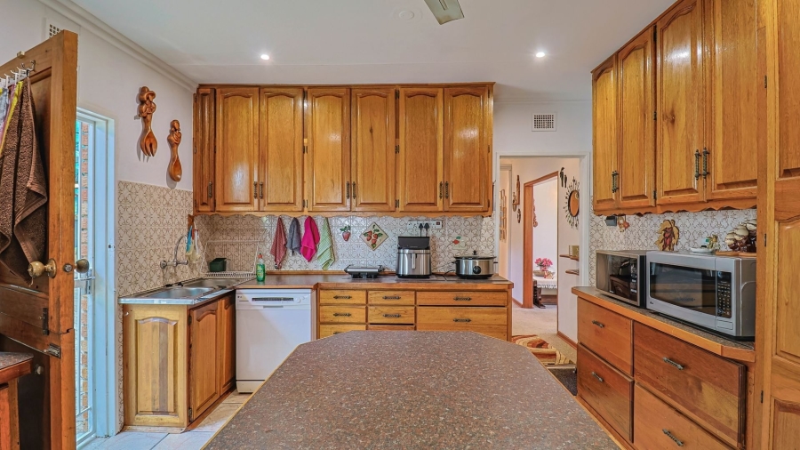 4 Bedroom Property for Sale in Protea Park North West